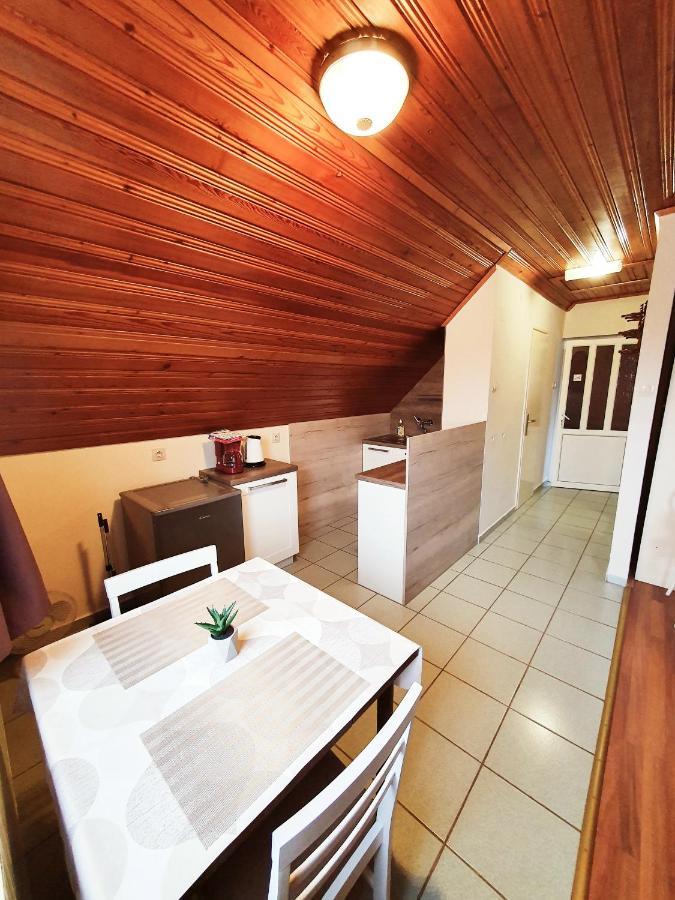 Nemes Apartmanhaz Hévíz 外观 照片
