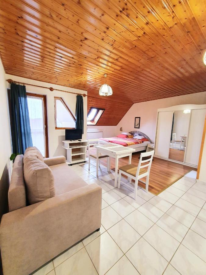 Nemes Apartmanhaz Hévíz 外观 照片