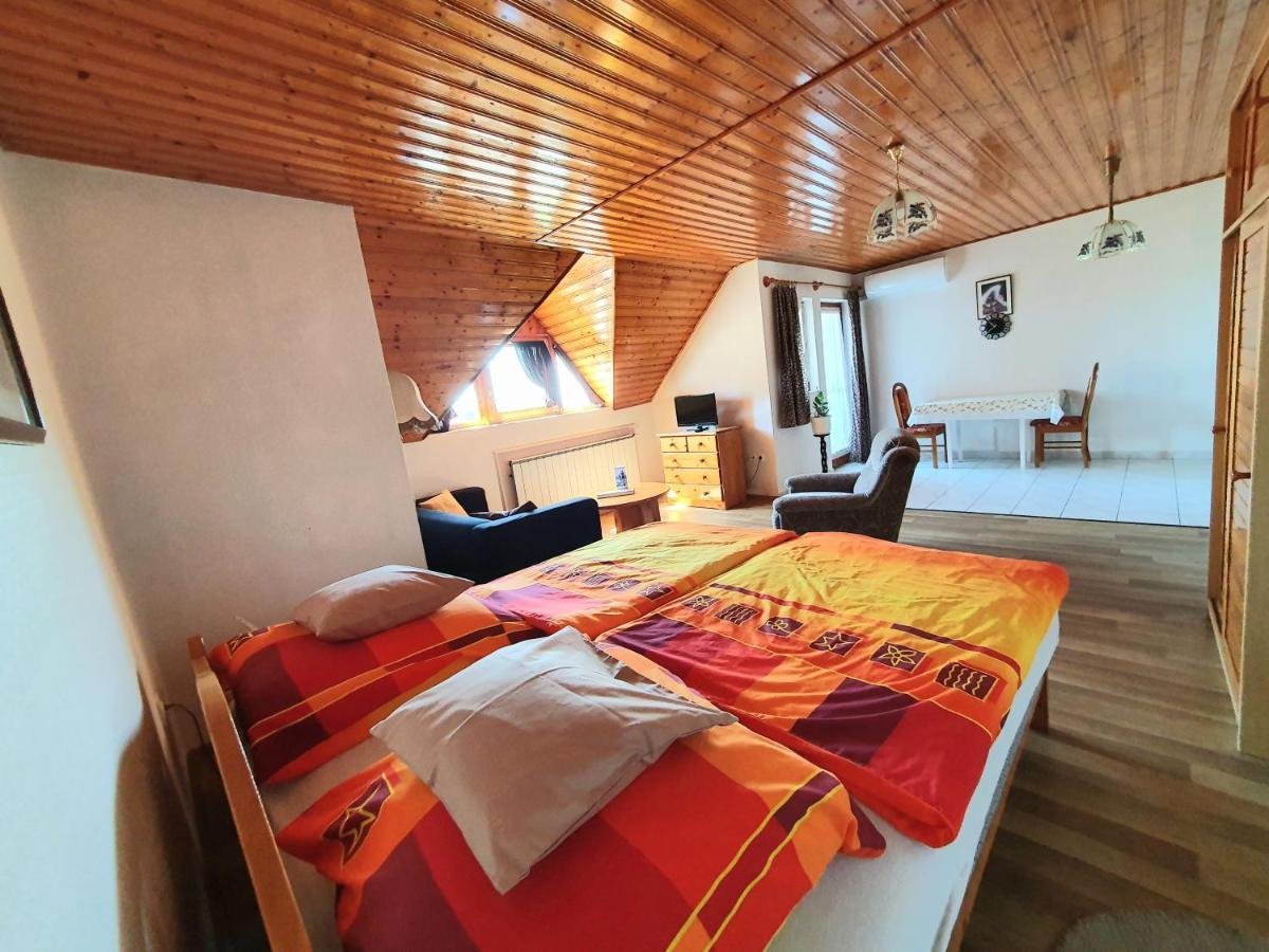 Nemes Apartmanhaz Hévíz 外观 照片